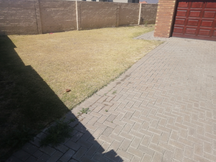 3 Bedroom Property for Sale in Waterkloof North West